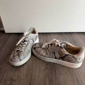 Michael Kors Sneakers